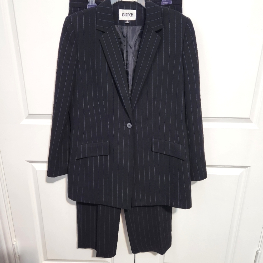 Kasper Women's 2 pc Black Pin Stripe Pant Suit with Light Blue Stripes Size 12